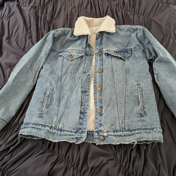 Sherpa lined denim jacket - Picture 2 of 7